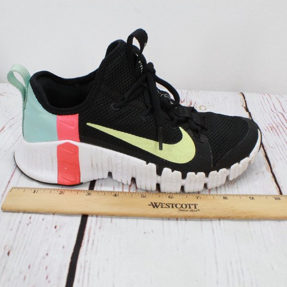 Nike Free Metcon 4 Black Mesh Breathable Lightweight Training Shoe Size 10 Inch - Picture 8 of 10